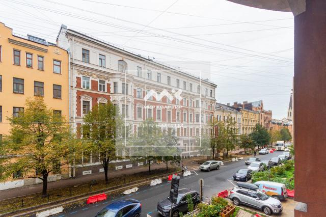 2-я В.О. линия, 27