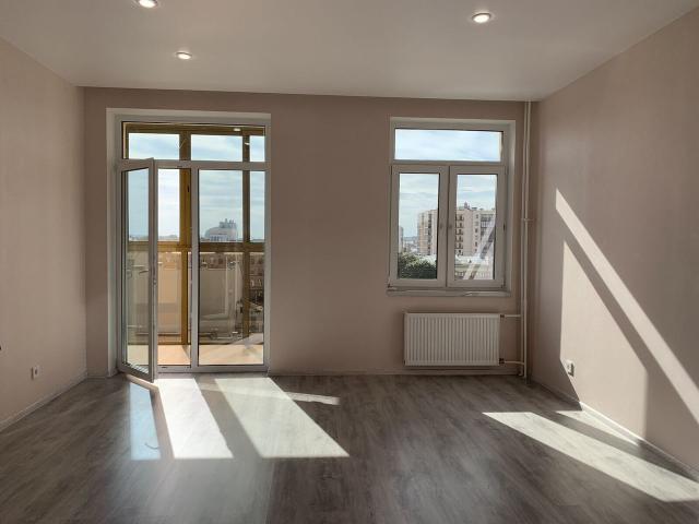 Днепропетровская ул., 7