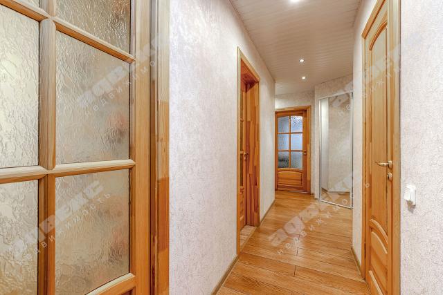 Луначарского пр., 104