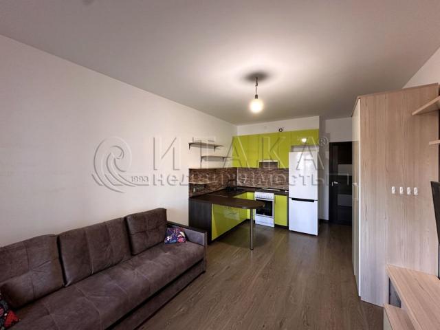 аллея. Арцеуловская, 23к1