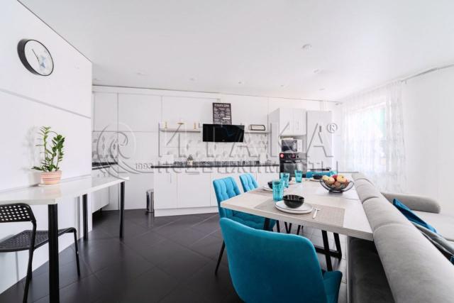 п. Шушары, пр-кт. Новгородский, 10