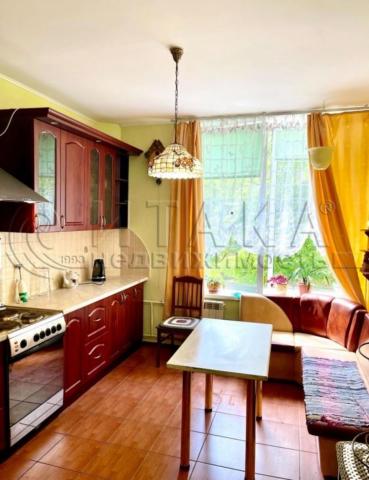 г. Выборг, ул. Мира, 18