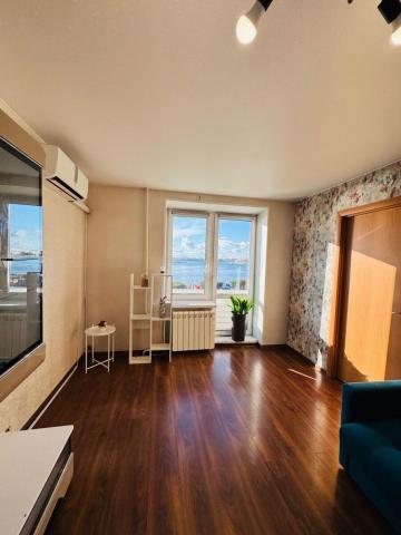 Свердловская наб., 60