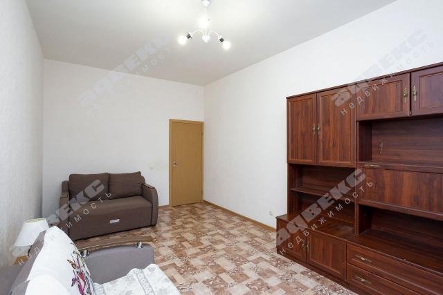 Большевиков пр., 38к5