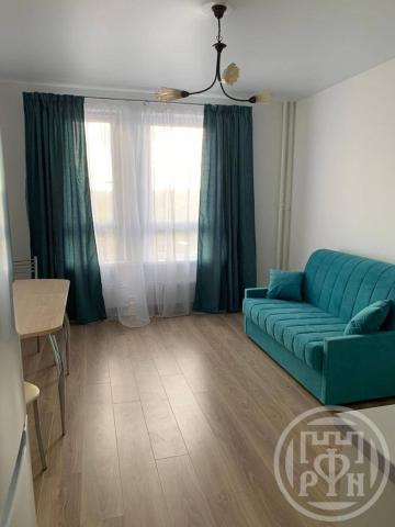 Головнина бул., д 10