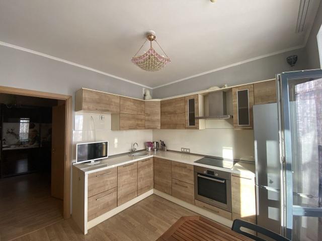 Адмирала Трибуца ул., 5