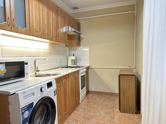 Искровский пр., 30