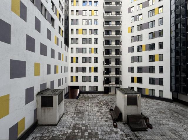 Александра Грина бул., 1