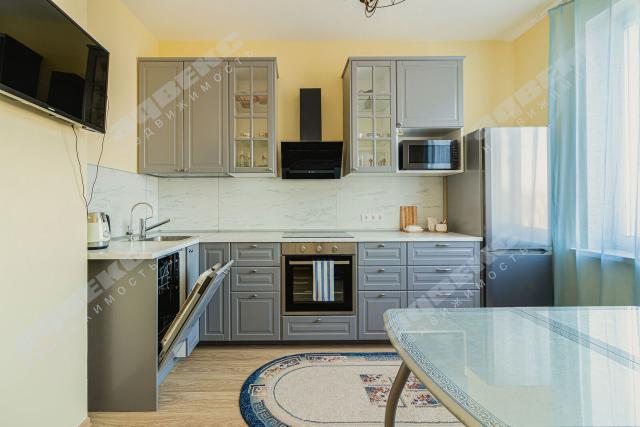 Балтийский б-р, 4