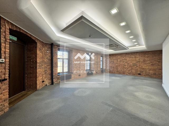 Невский проспект, 142