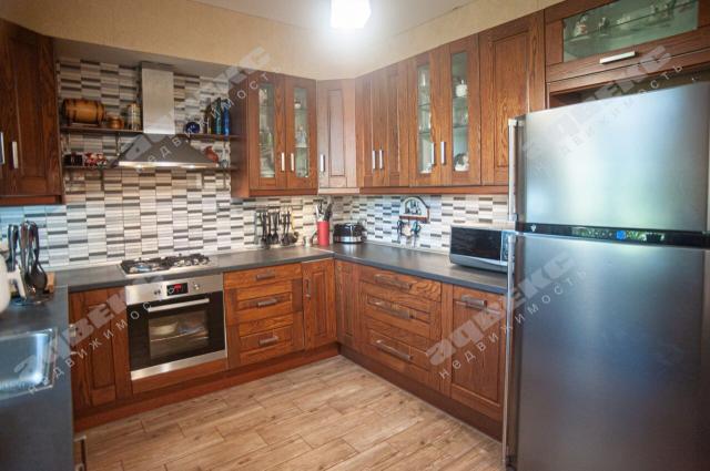 Новолитовская ул., 5