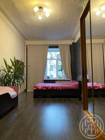 Кронштадт г., Коммунистическая ул., д 6