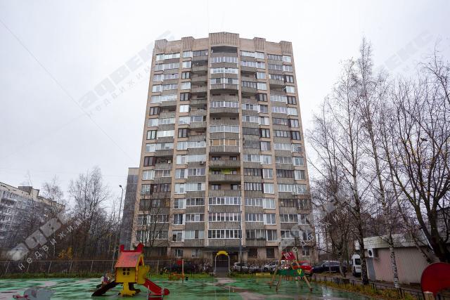 Луначарского пр., 35