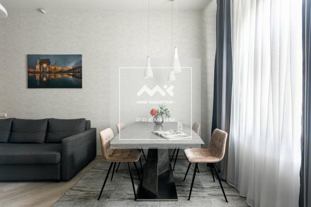 Конногвардейский б-р., 11