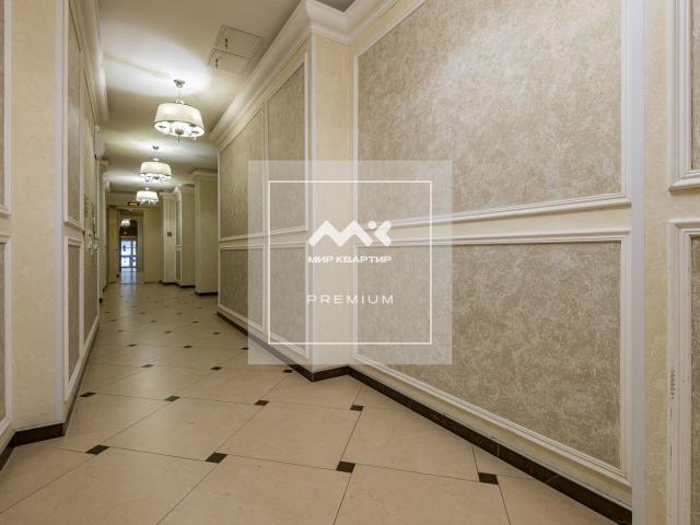 Московский проспект, 183-185