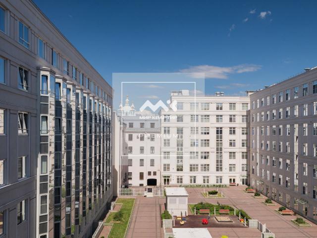 Смольный проспект, 17