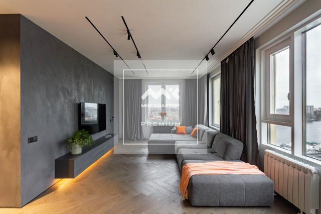 Дыбенко ул., 2