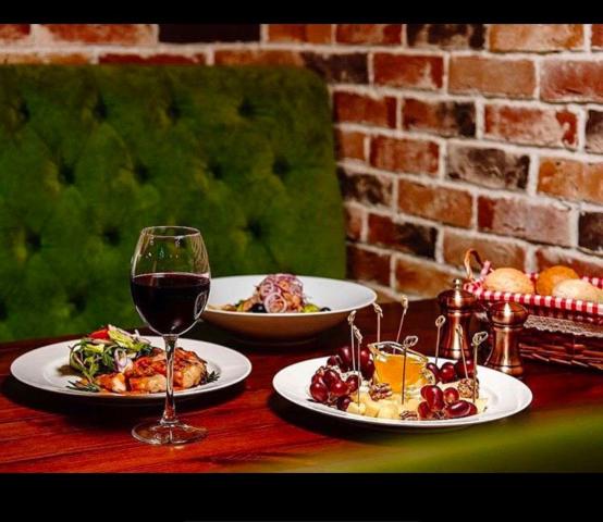 Ленинградская область, Разбегаево дер., Стрельнинское ш., 26