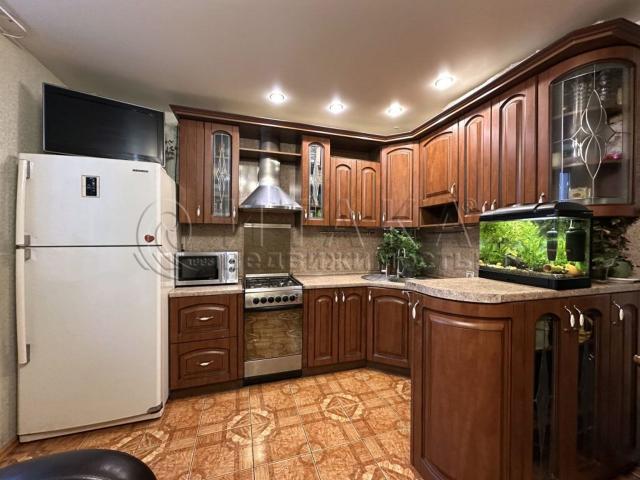 ул. Ушинского, 4