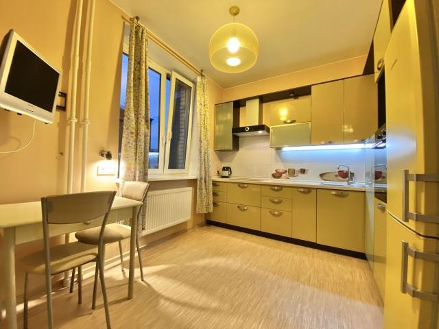 Ткачей ул., 5