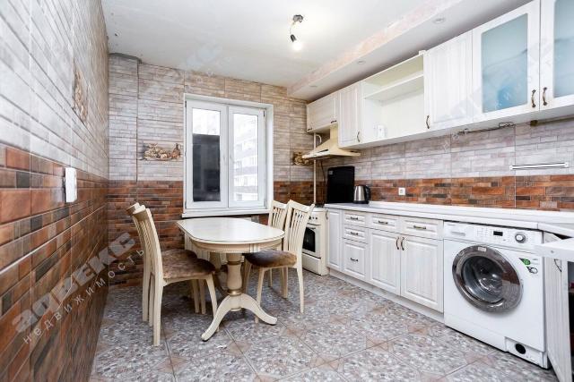 Ленинградская область, Свердлова им. пос., Западный прд., 12