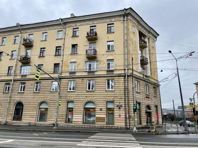 Обуховской Обороны проспект, 17