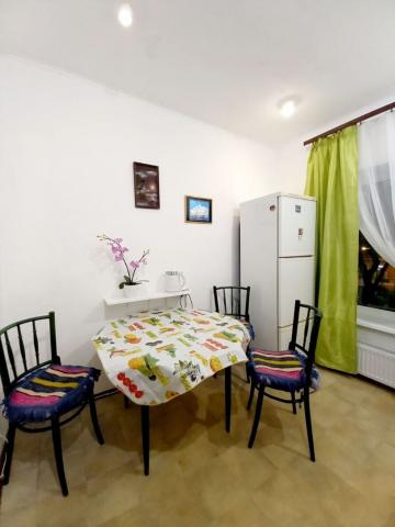 Красноградский пер., 1