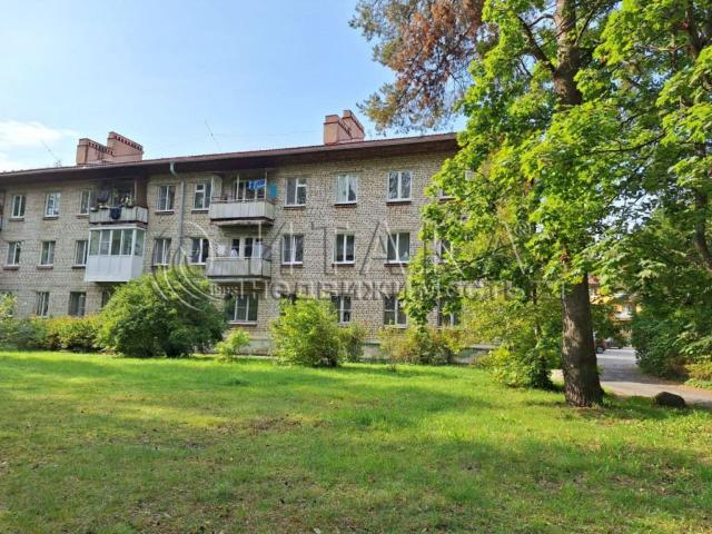 г. Сосновый Бор, ул. Комсомольская, 6