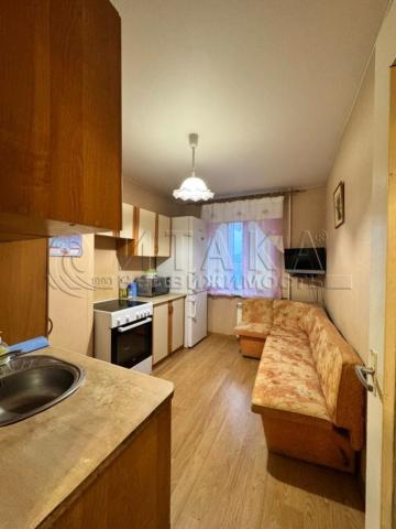 ул. Лёни Голикова, 2