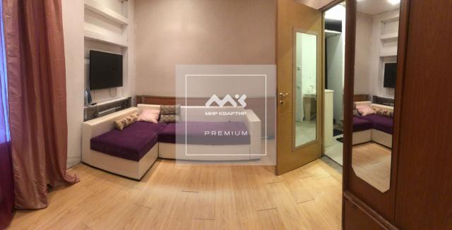 Лахтинская ул., 7