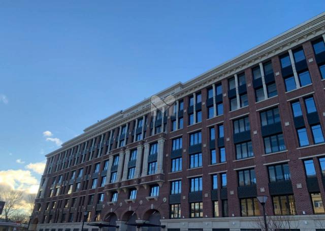 Миргородская ул., 1