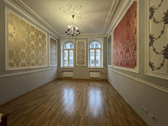 Литейный пр., 24