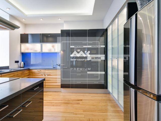 Большая Московская ул., 8