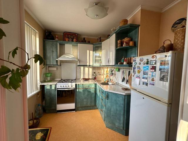 Лени Голикова ул., 7