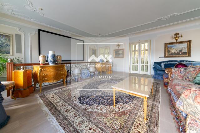 11-я В.О. линия, 20