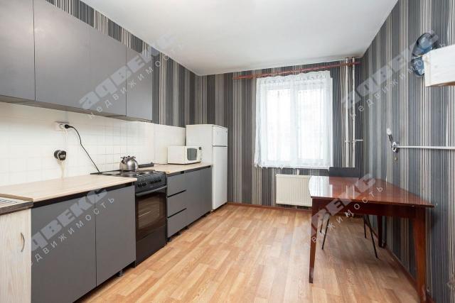 Окуловская ул., 5