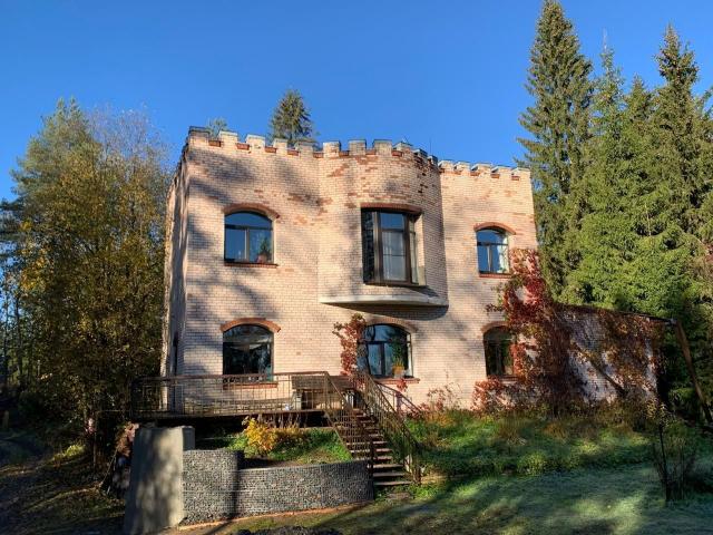 Ленинградская область, Вартемяги дер., Приозерское ш., 3