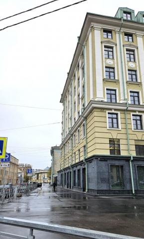 Подъездной пер., 12