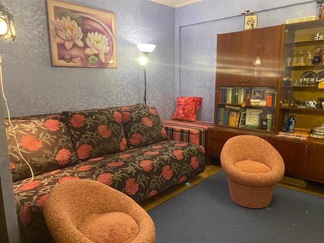 Гранитная улица, 42