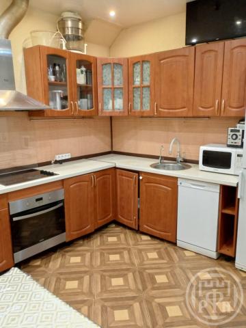 Красное Село г., Освобождения ул., д 25