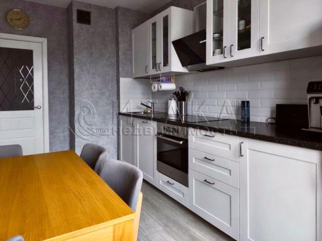 пр-кт. Богатырский, 30к2