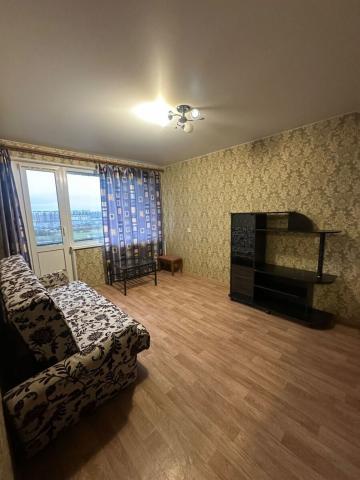 Пионерстроя ул., 18