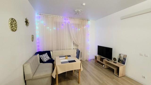 Орлово-Денисовский пр., 19к1