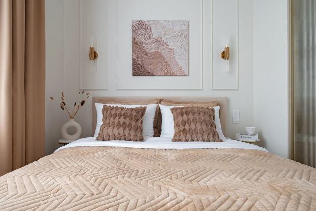 Адмирала Лазарева Наб., 20