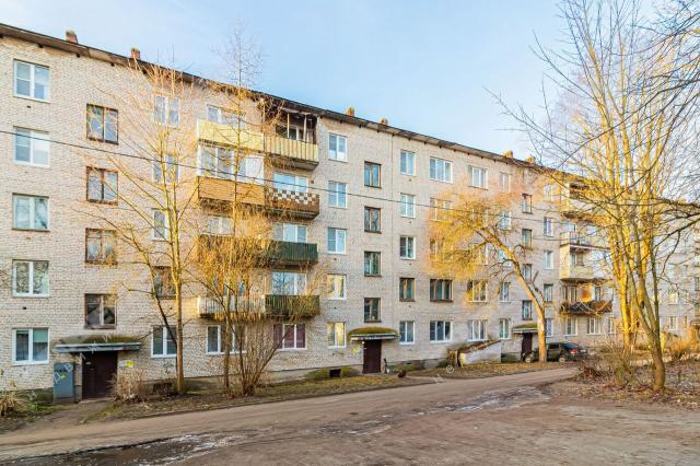 Ленинградская область, Сланцы г., Спортивная ул., 19