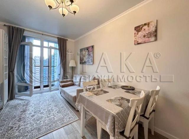 пр-кт. Тореза, 118