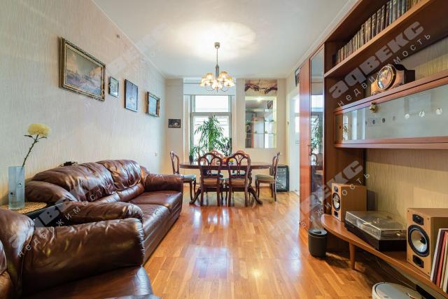 8-я Линия, 73/23