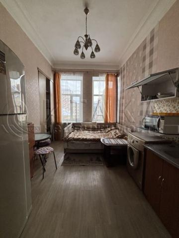 линия. 14-я В.О., 5