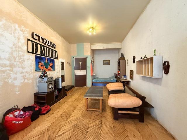 Восстания ул., 24/27