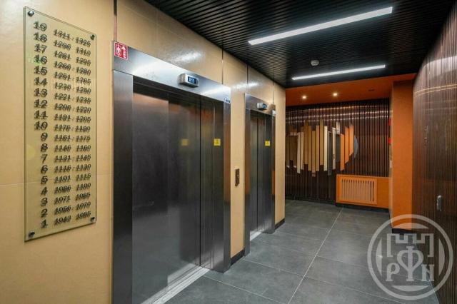 Октябрьская наб., д 38